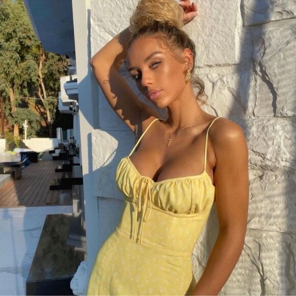 House of CB 'Carina' Yellow Floral Bustier Midi Dress - Picture 3 of 10